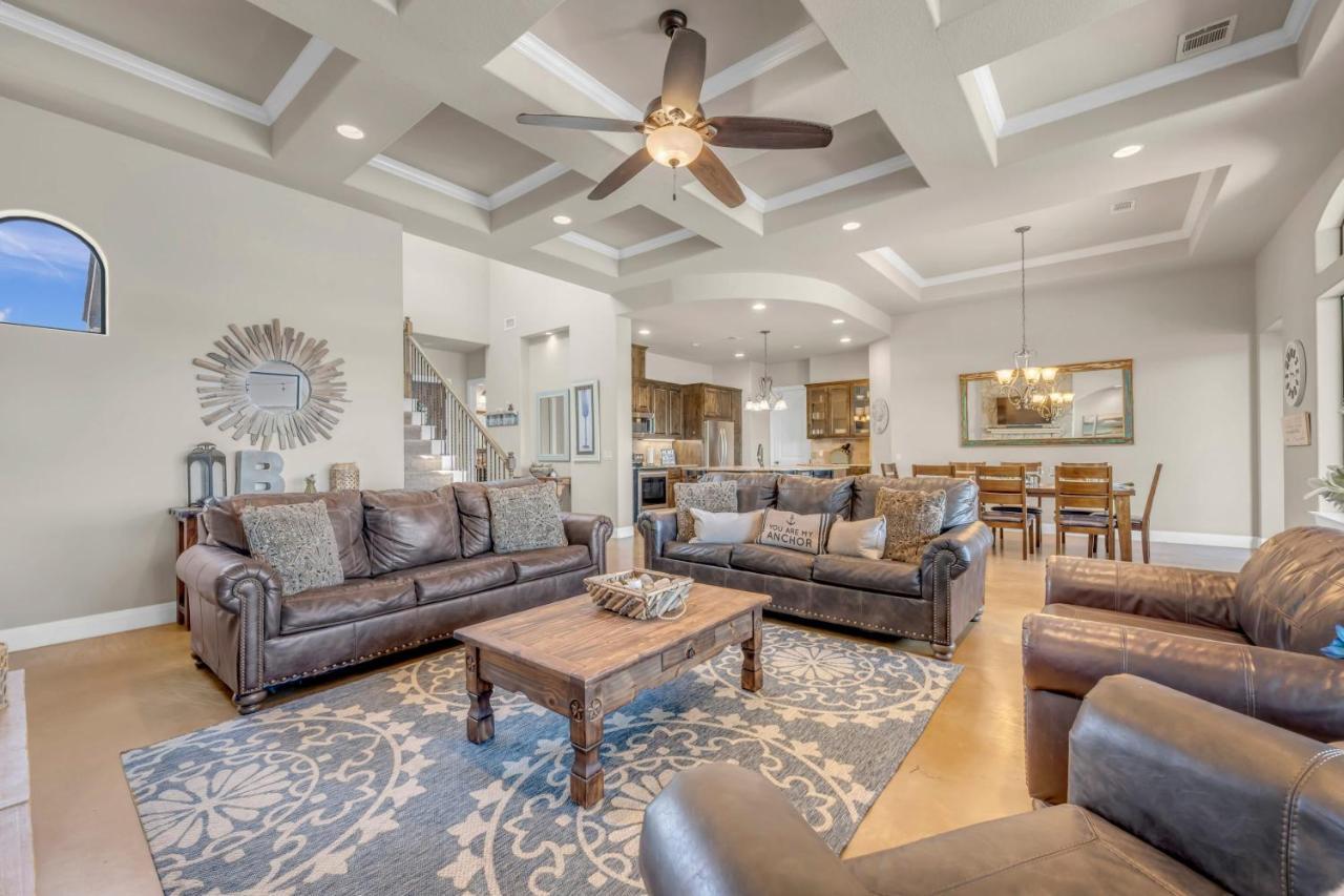 119 Christopher Concierge Services Available Kingsland Exterior photo