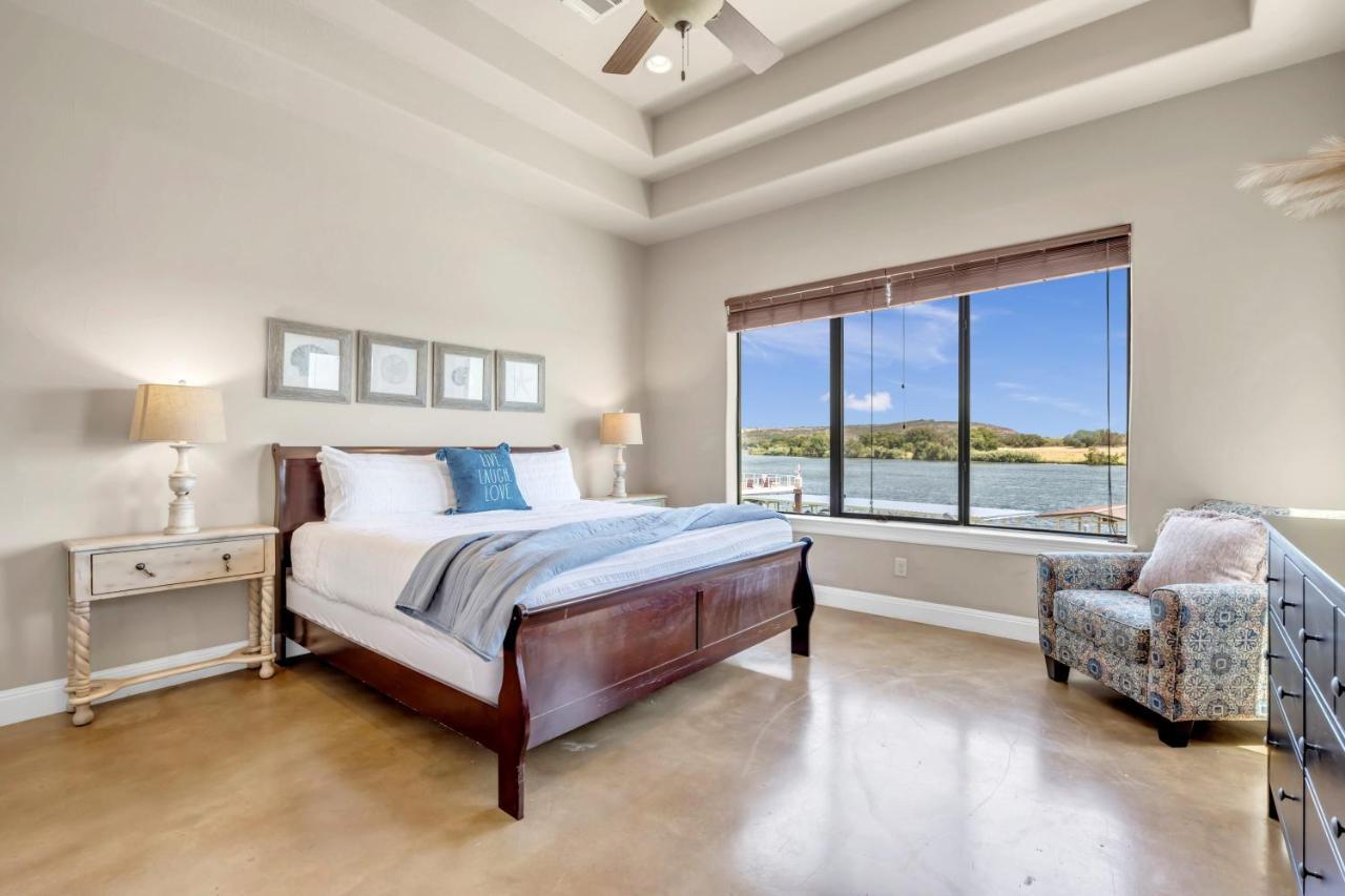 119 Christopher Concierge Services Available Kingsland Exterior photo