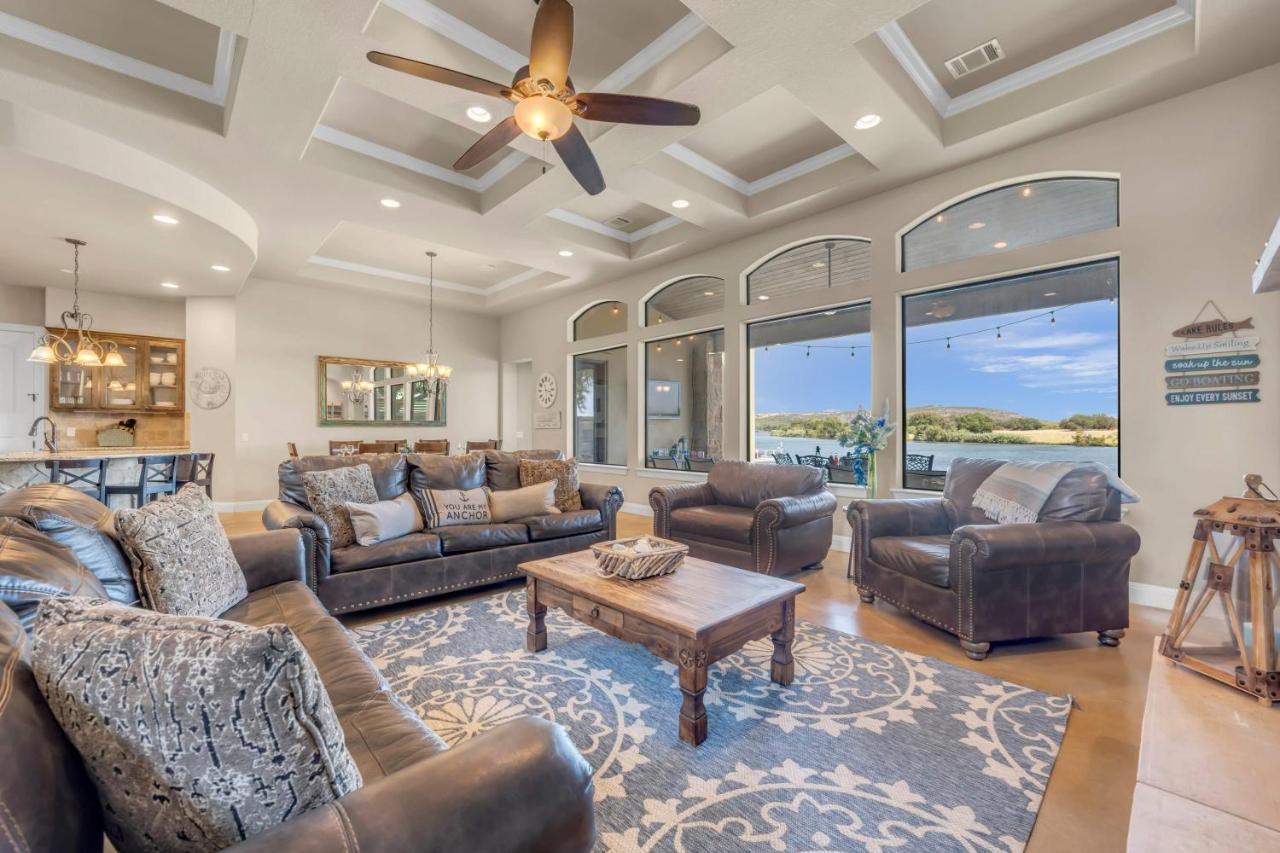 119 Christopher Concierge Services Available Kingsland Exterior photo