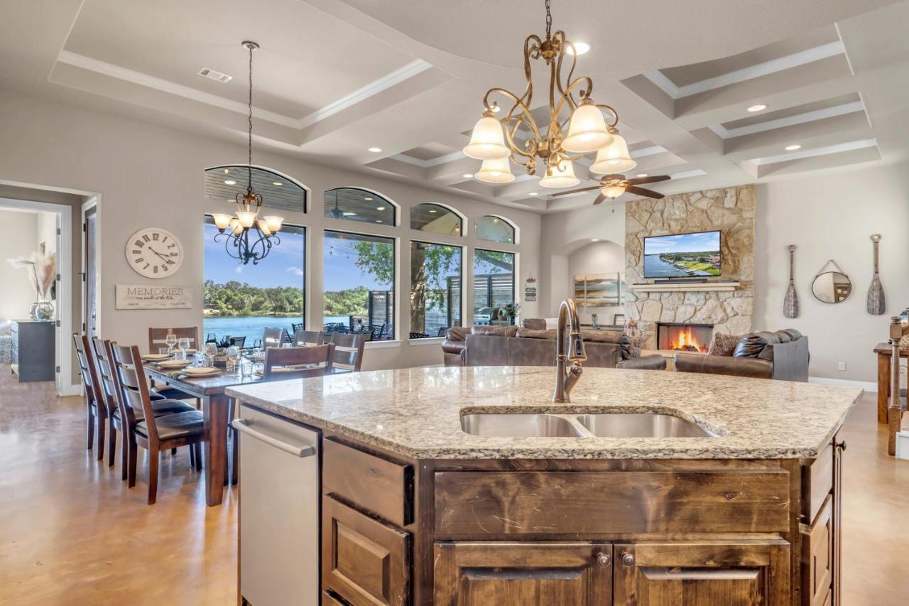119 Christopher Concierge Services Available Kingsland Exterior photo