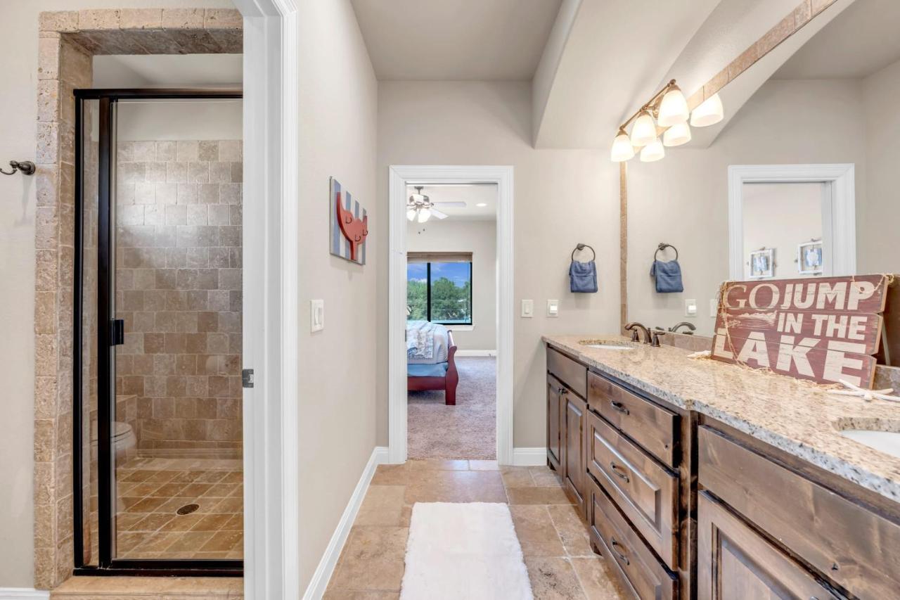 119 Christopher Concierge Services Available Kingsland Exterior photo